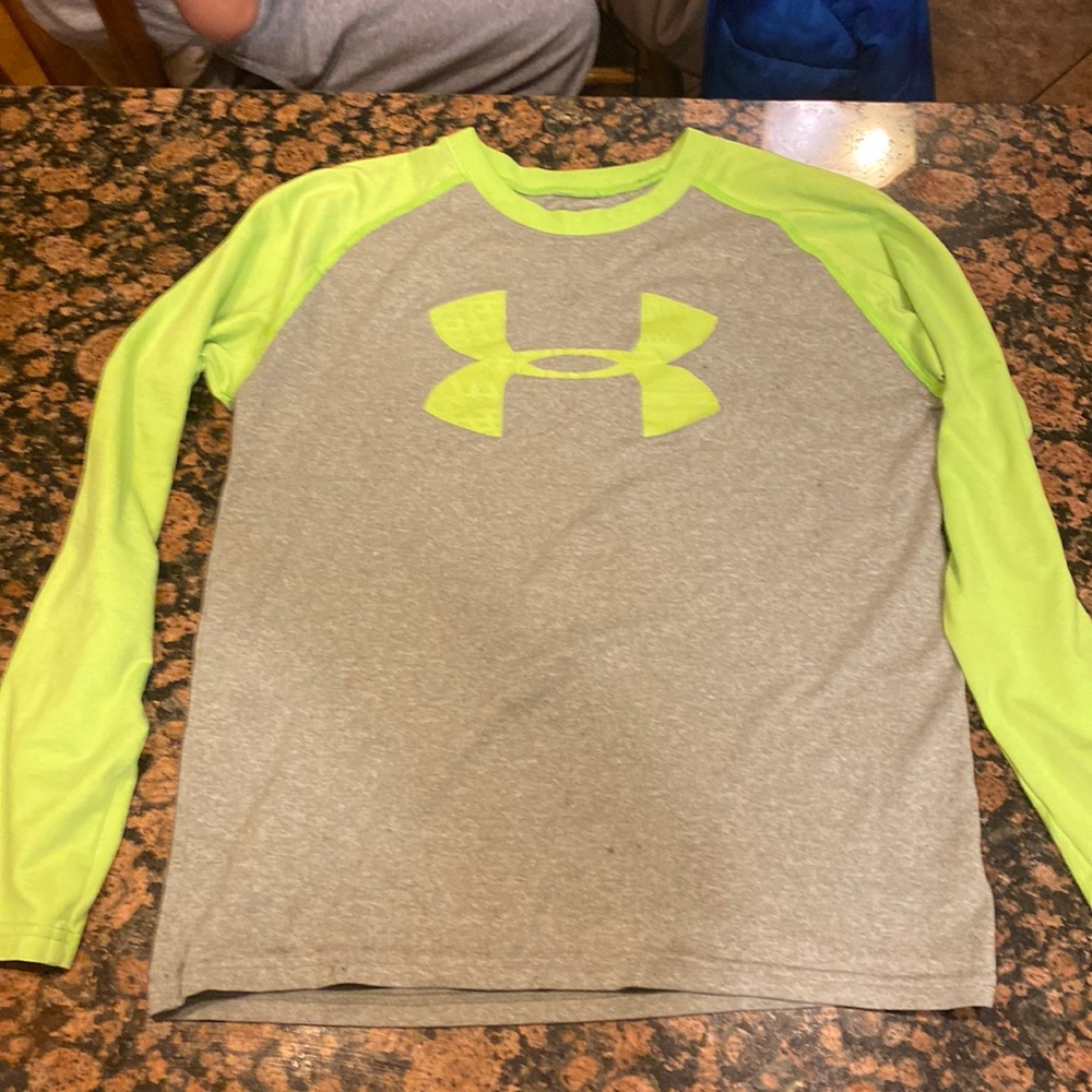 Underarmor long sleeve thermal shirt